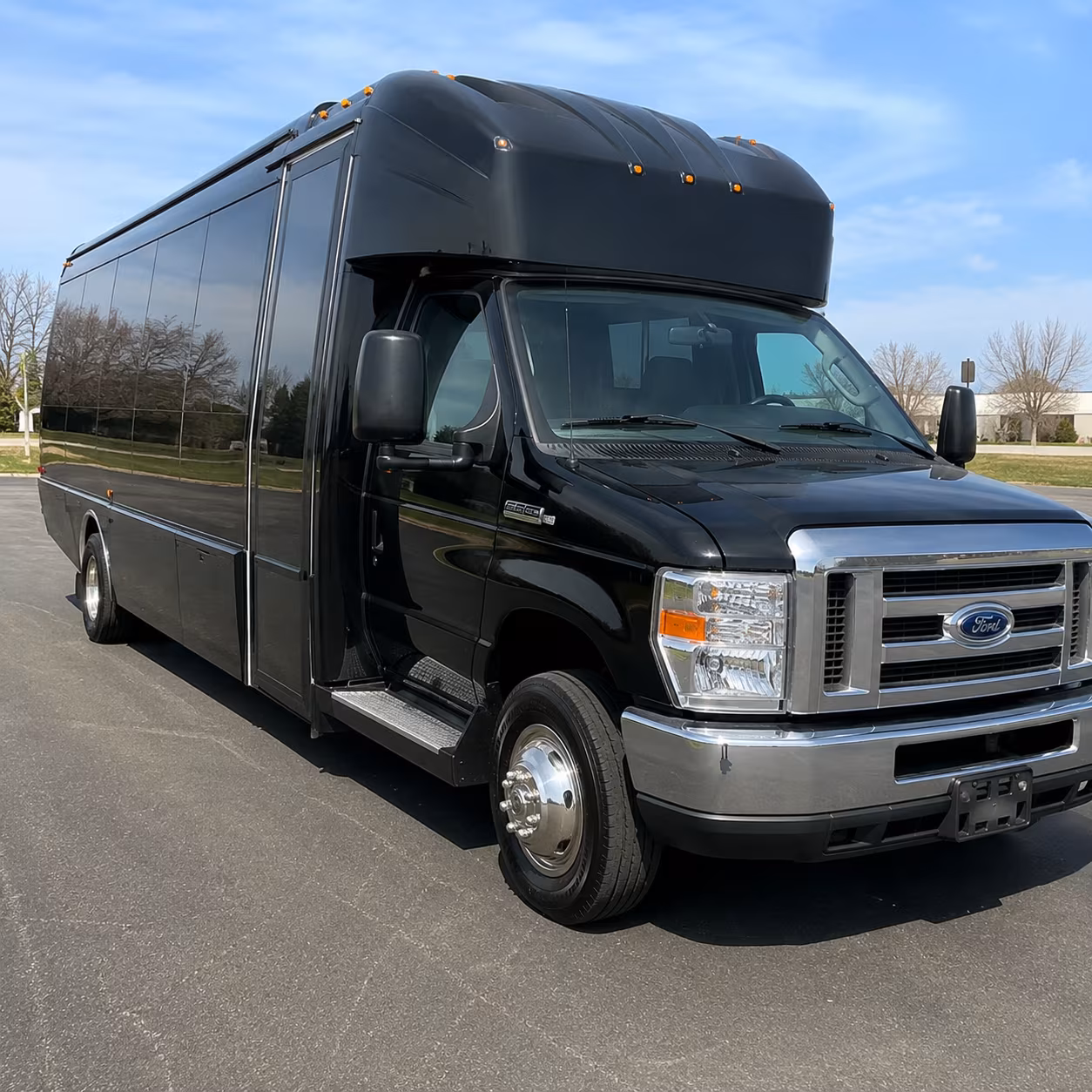15 Passenger Party Bus Exterior