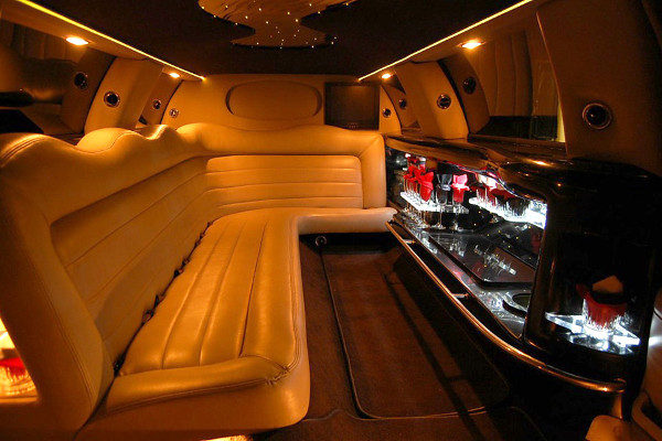 8 Person Lincoln Limo Service Atlantic City