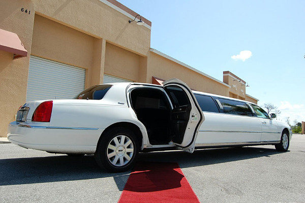 8 Person Lincoln Stretch Limo Atlantic City